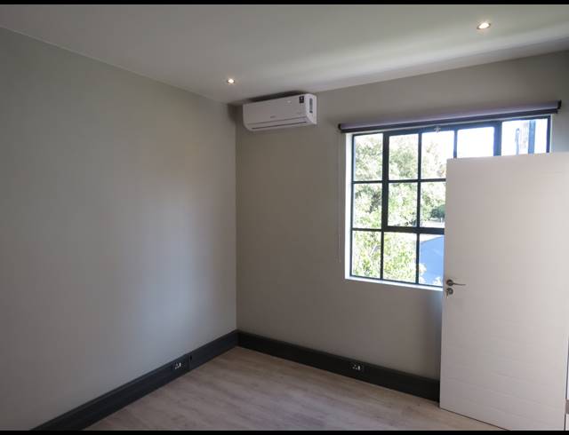 1 BEDROOM APARTMENT TO LET IN PAARDEVLEI